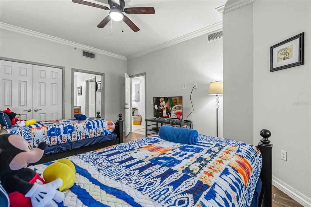 En Venta: $365,000 (3 camas, 3 baños, 1630 Pies cuadrados)