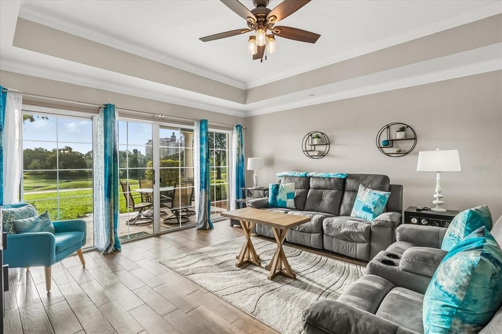 En Venta: $365,000 (3 camas, 3 baños, 1630 Pies cuadrados)