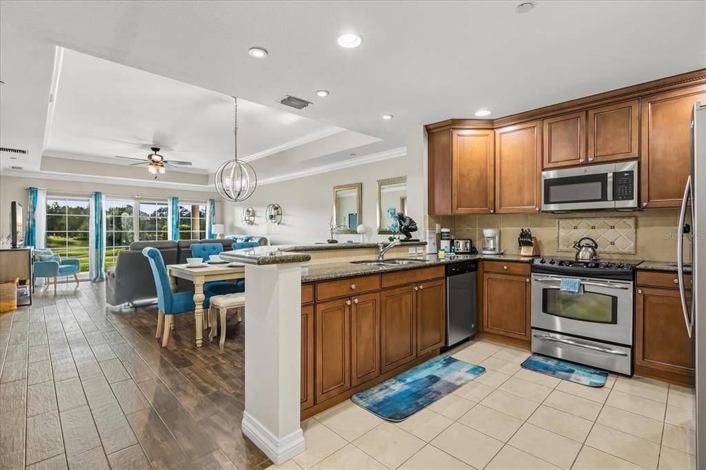 En Venta: $365,000 (3 camas, 3 baños, 1630 Pies cuadrados)