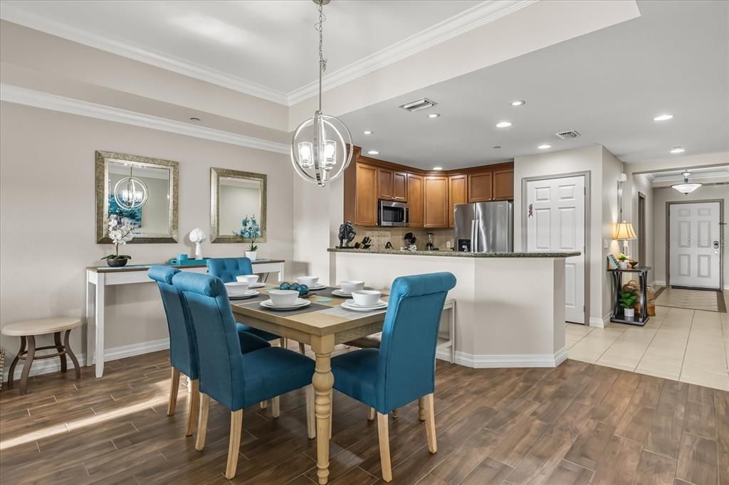 En Venta: $365,000 (3 camas, 3 baños, 1630 Pies cuadrados)