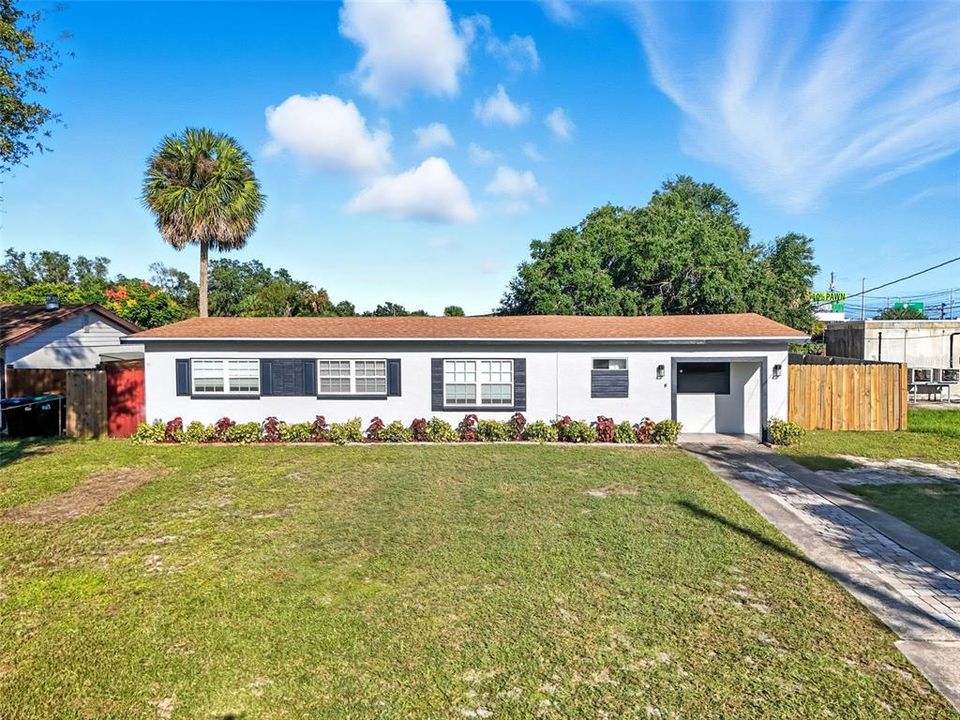 Vendido Recientemente: $329,000 (4 camas, 2 baños, 1397 Pies cuadrados)