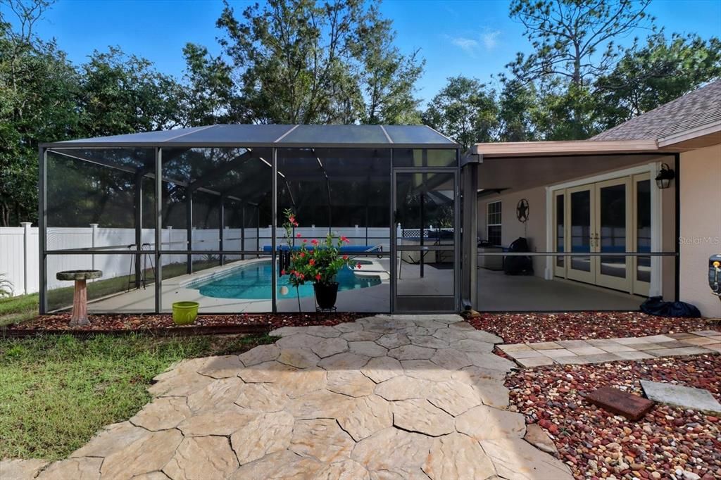 For Sale: $315,000 (3 beds, 2 baths, 1500 Square Feet)