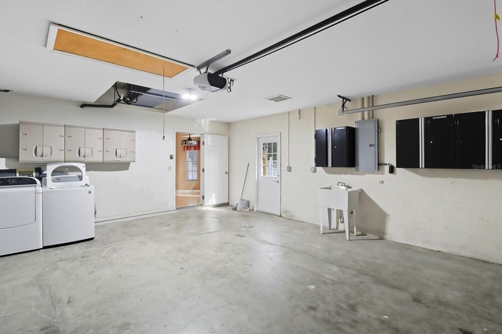 For Sale: $315,000 (3 beds, 2 baths, 1500 Square Feet)