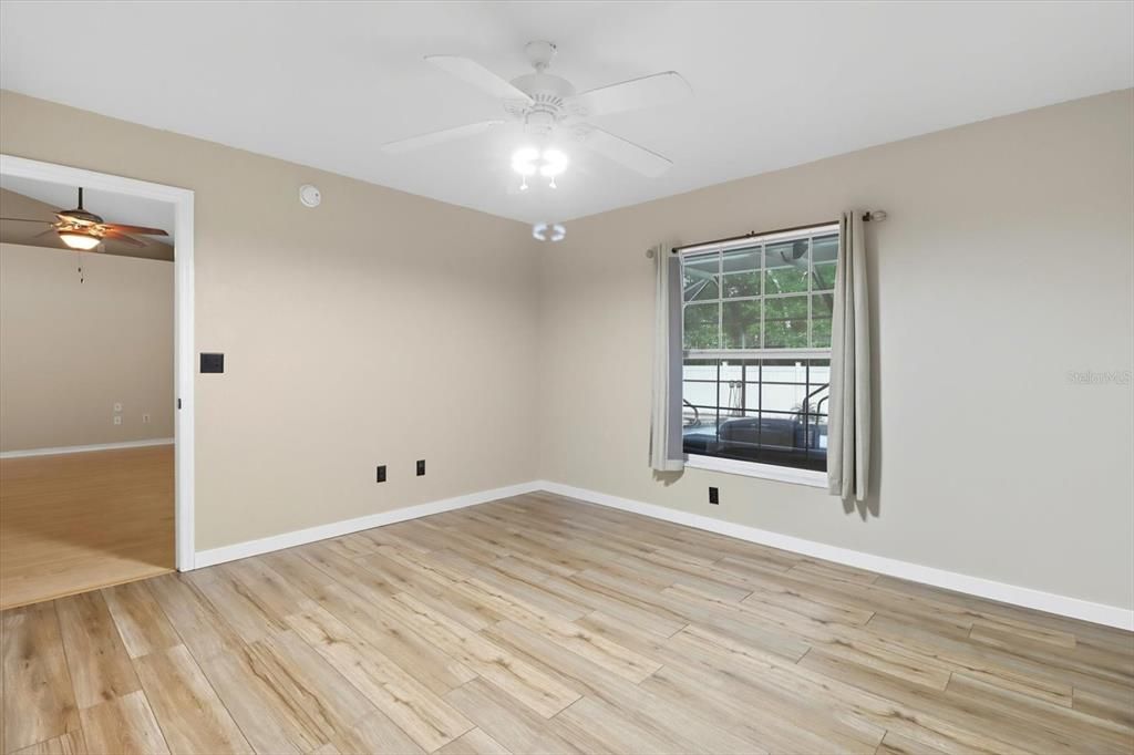 For Sale: $315,000 (3 beds, 2 baths, 1500 Square Feet)