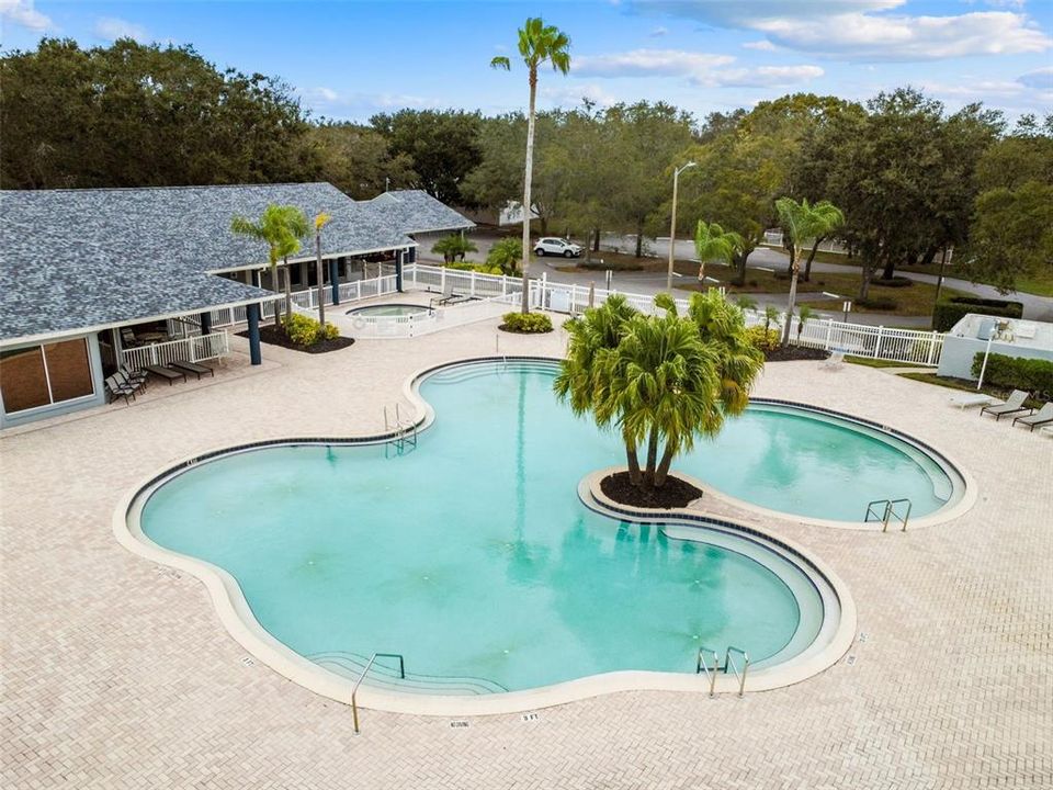 Active With Contract: $2,450 (3 beds, 2 baths, 1607 Square Feet)