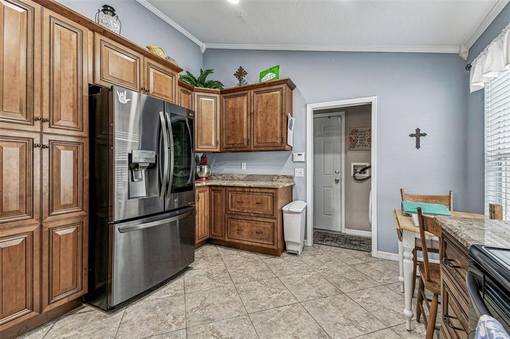 Active With Contract: $2,450 (3 beds, 2 baths, 1607 Square Feet)