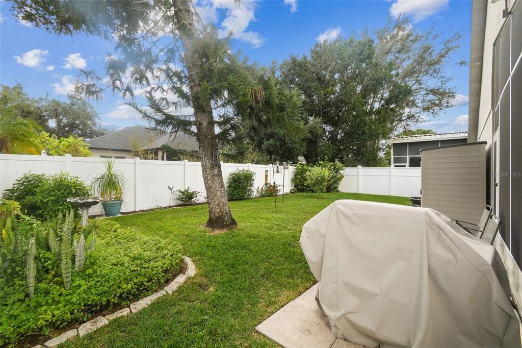 Active With Contract: $2,450 (3 beds, 2 baths, 1607 Square Feet)