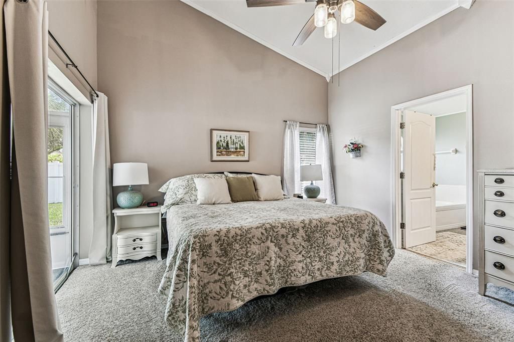 Active With Contract: $2,450 (3 beds, 2 baths, 1607 Square Feet)