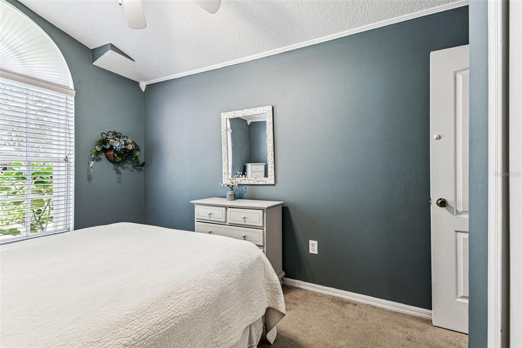 Active With Contract: $2,450 (3 beds, 2 baths, 1607 Square Feet)