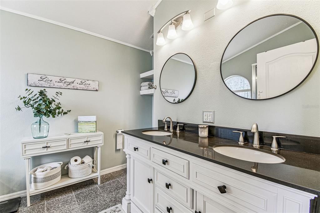 Active With Contract: $2,450 (3 beds, 2 baths, 1607 Square Feet)