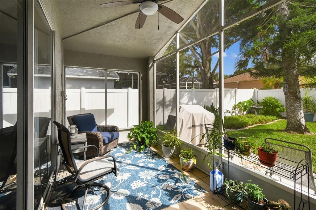 Active With Contract: $2,450 (3 beds, 2 baths, 1607 Square Feet)