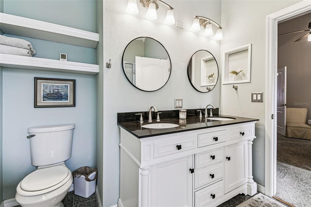 Active With Contract: $2,450 (3 beds, 2 baths, 1607 Square Feet)