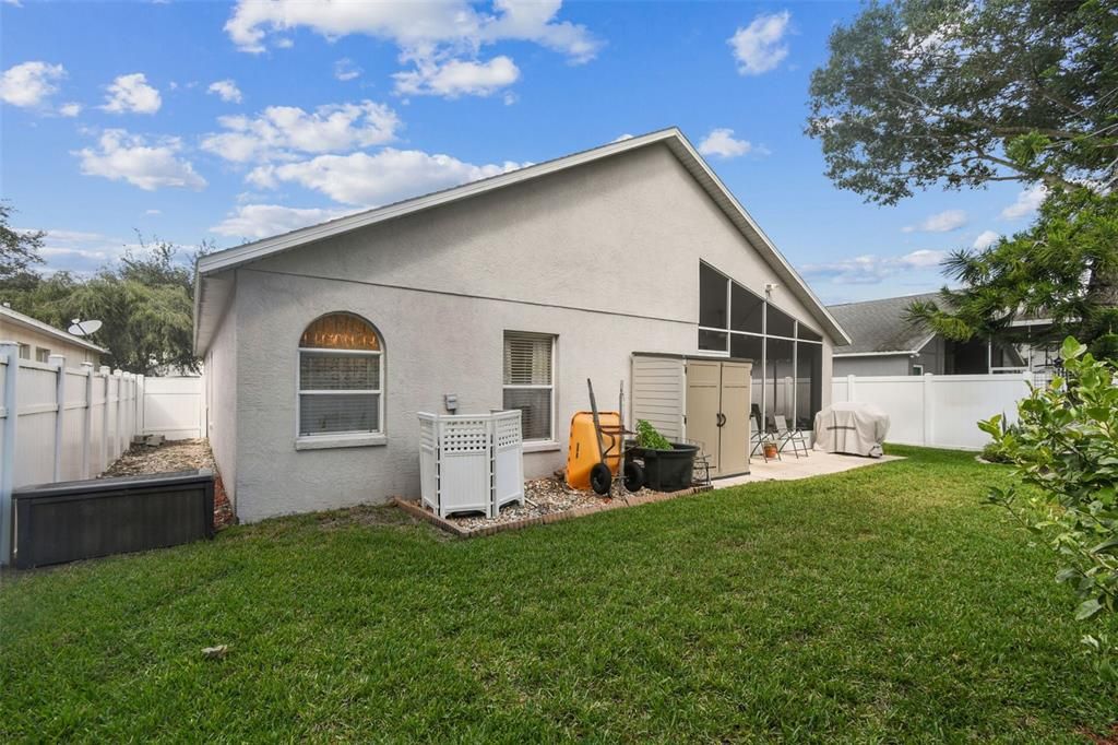 Active With Contract: $2,450 (3 beds, 2 baths, 1607 Square Feet)