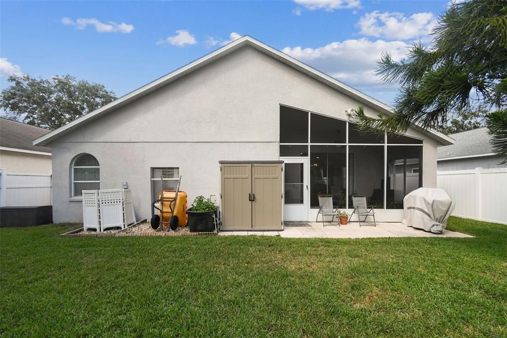 Active With Contract: $2,450 (3 beds, 2 baths, 1607 Square Feet)