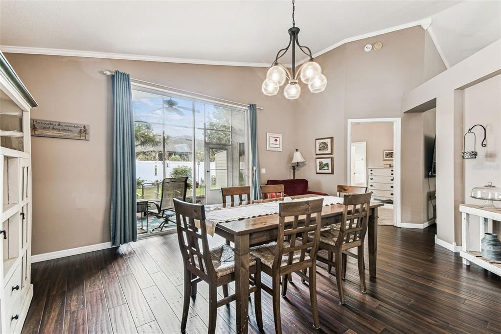 Active With Contract: $2,450 (3 beds, 2 baths, 1607 Square Feet)