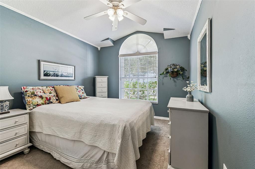 Active With Contract: $2,450 (3 beds, 2 baths, 1607 Square Feet)