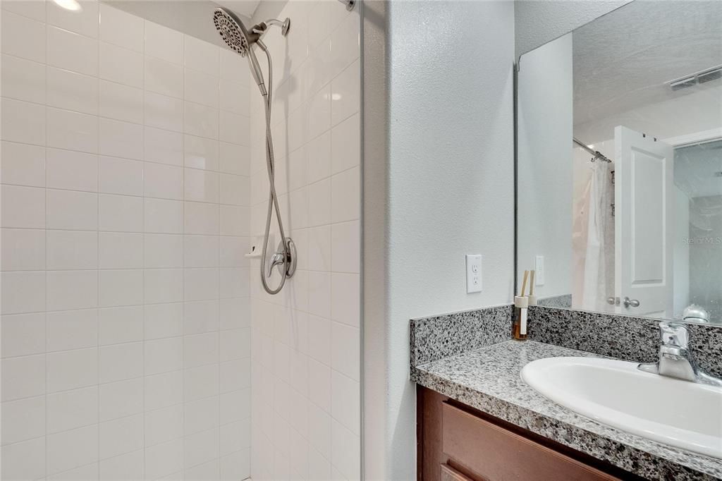 En Renta: $2,800 (6 camas, 3 baños, 2614 Pies cuadrados)