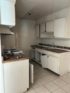 На продажу: $75,000 (2 спален, 1 ванн, 775 Квадратных фут)