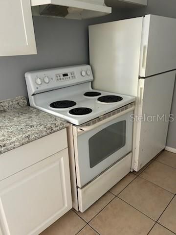 На продажу: $80,000 (2 спален, 1 ванн, 775 Квадратных фут)