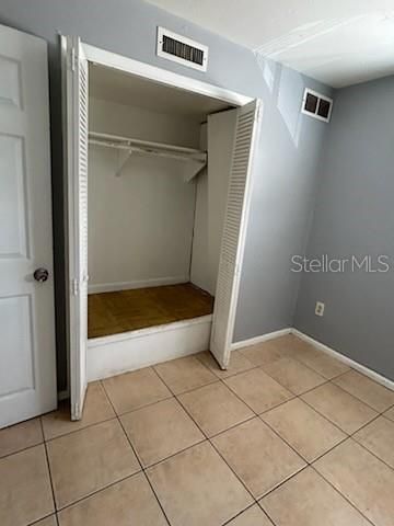 На продажу: $80,000 (2 спален, 1 ванн, 775 Квадратных фут)