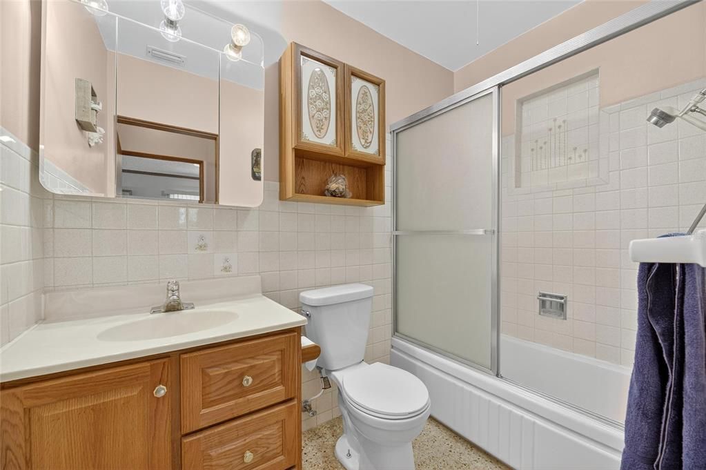 En Venta: $324,900 (2 camas, 2 baños, 1170 Pies cuadrados)