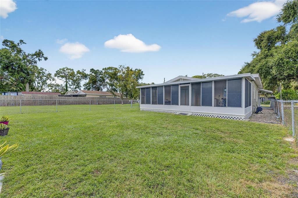 En Venta: $324,900 (2 camas, 2 baños, 1170 Pies cuadrados)