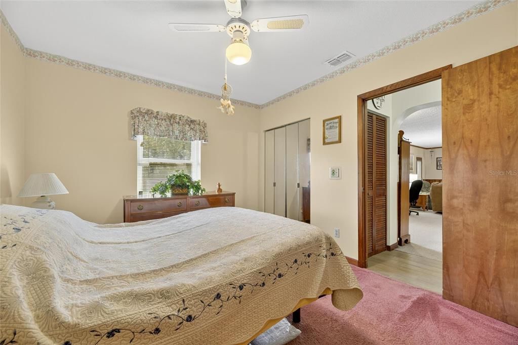 En Venta: $324,900 (2 camas, 2 baños, 1170 Pies cuadrados)