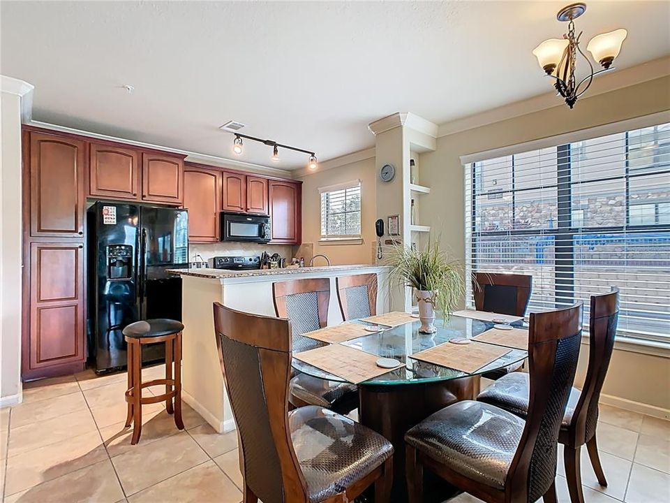 For Sale: $210,000 (3 beds, 3 baths, 1326 Square Feet)