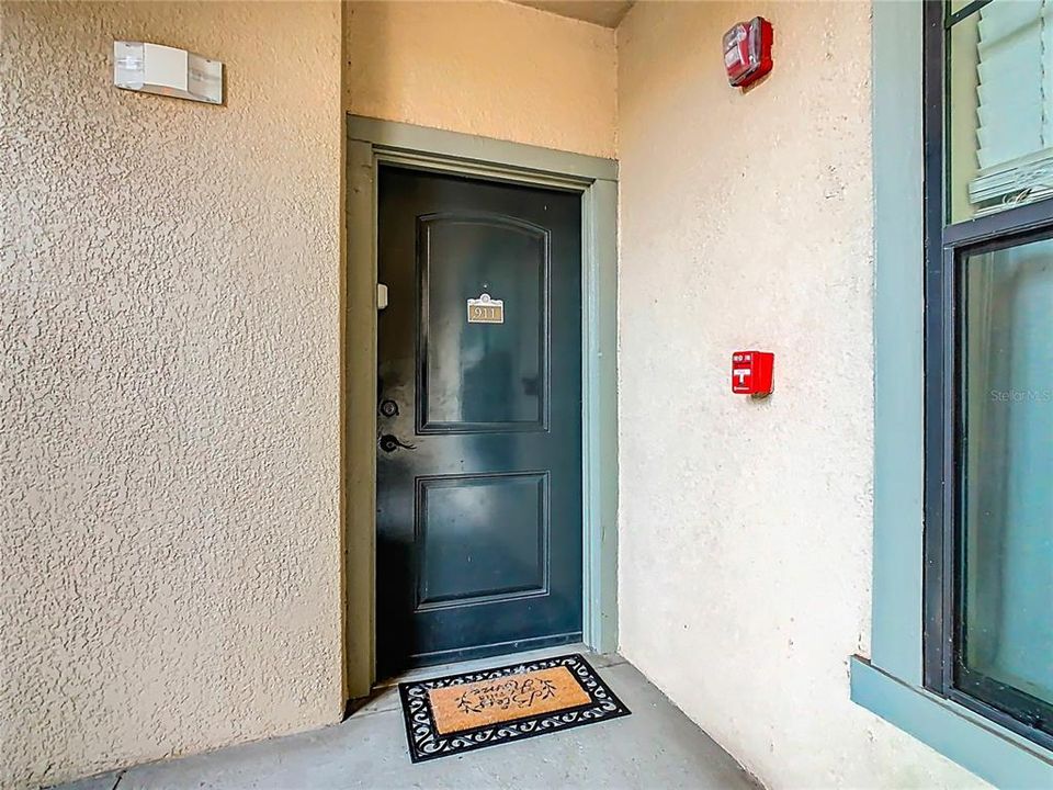 For Sale: $210,000 (3 beds, 3 baths, 1326 Square Feet)