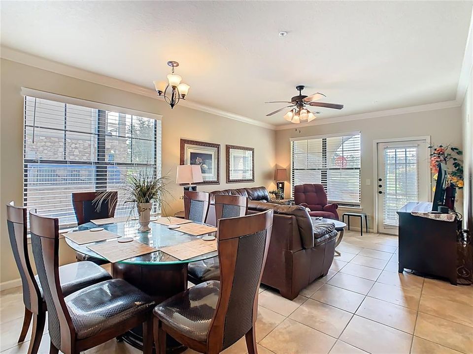 For Sale: $210,000 (3 beds, 3 baths, 1326 Square Feet)