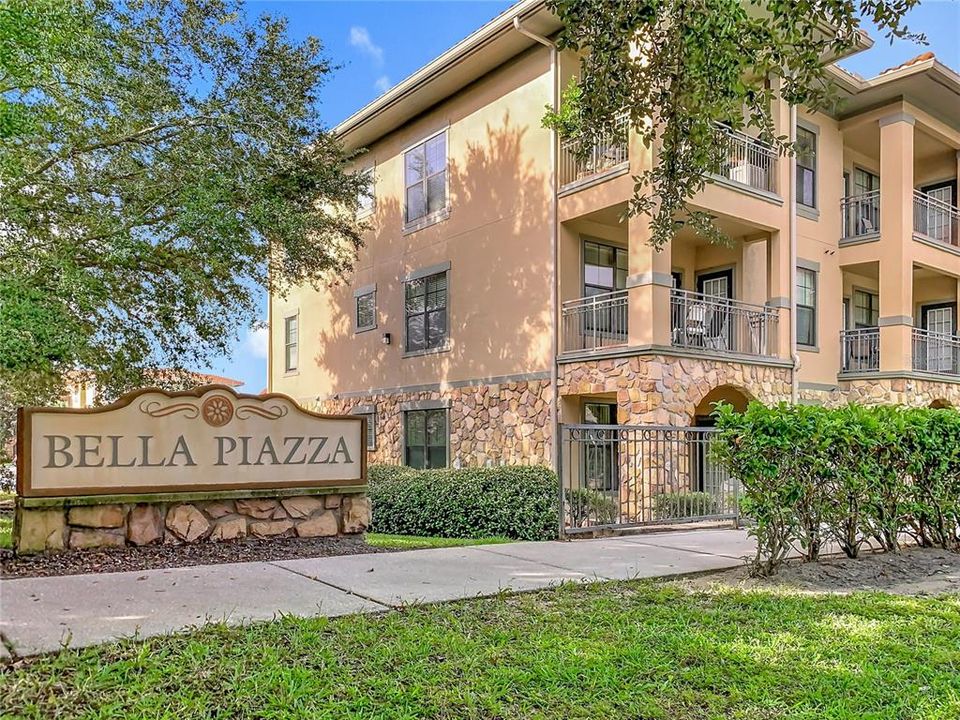 For Sale: $210,000 (3 beds, 3 baths, 1326 Square Feet)