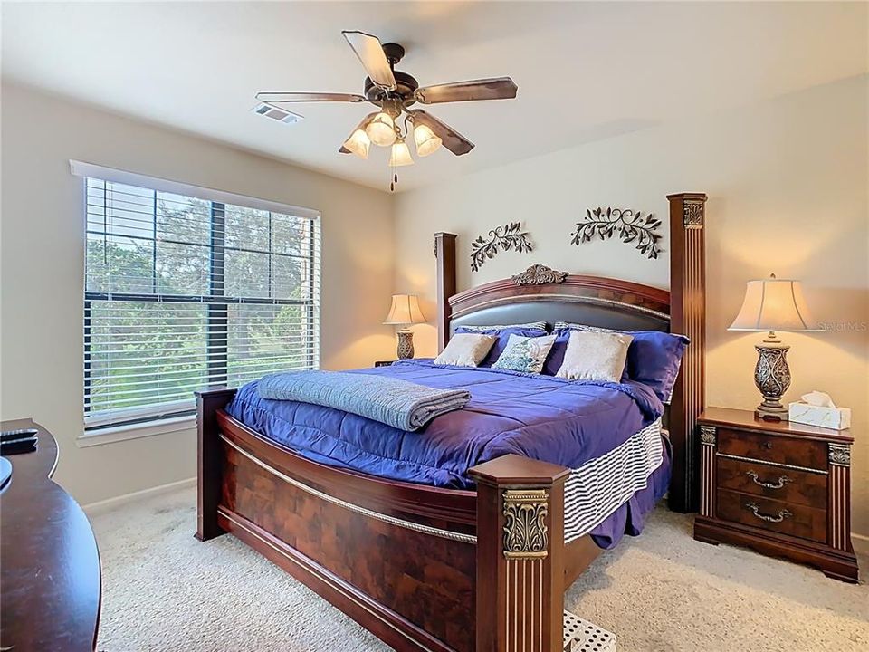 For Sale: $210,000 (3 beds, 3 baths, 1326 Square Feet)