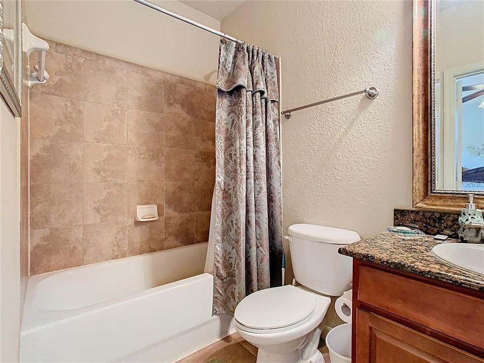 For Sale: $210,000 (3 beds, 3 baths, 1326 Square Feet)