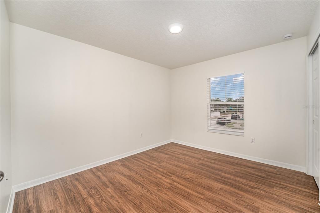 На продажу: $384,900 (5 спален, 2 ванн, 2837 Квадратных фут)