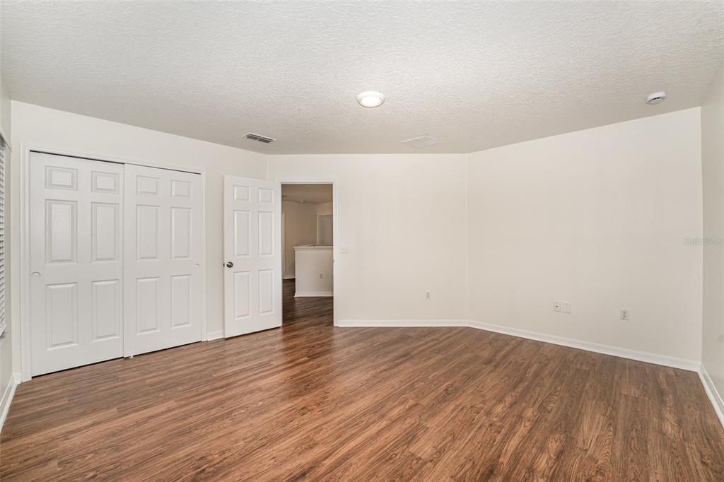 На продажу: $384,900 (5 спален, 2 ванн, 2837 Квадратных фут)