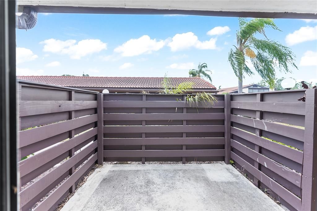 Active With Contract: $175,000 (2 beds, 2 baths, 1280 Square Feet)