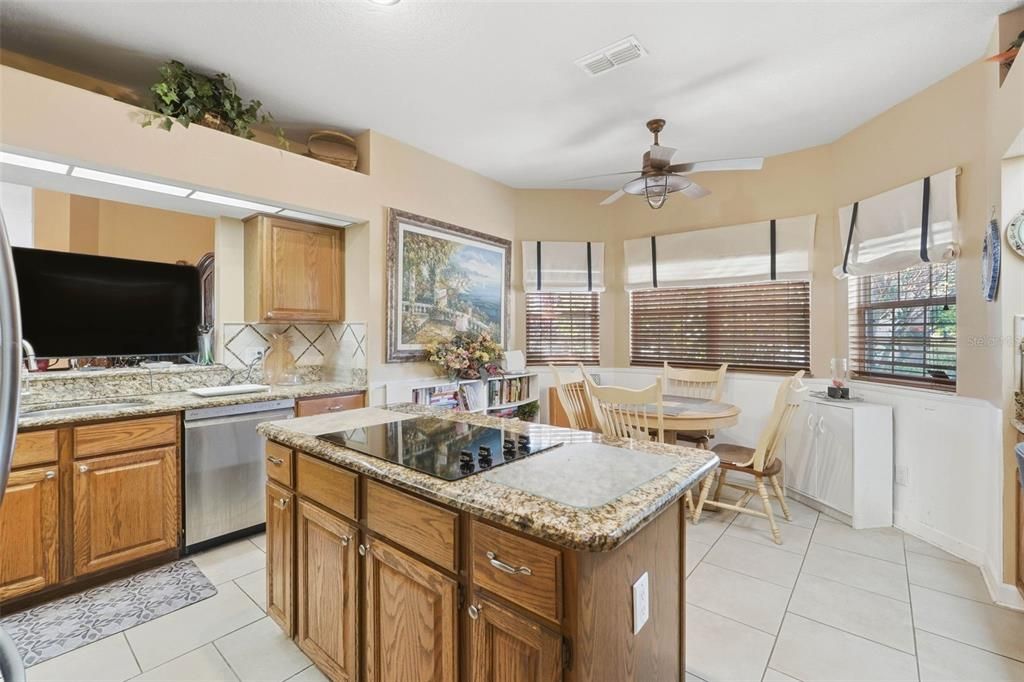 For Sale: $489,900 (3 beds, 3 baths, 2244 Square Feet)