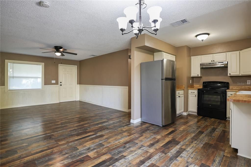 En Venta: $225,000 (2 camas, 1 baños, 1201 Pies cuadrados)