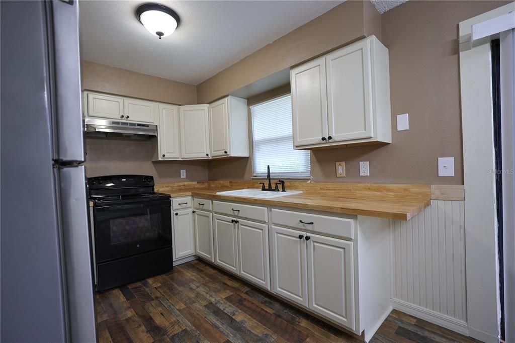 En Venta: $225,000 (2 camas, 1 baños, 1201 Pies cuadrados)