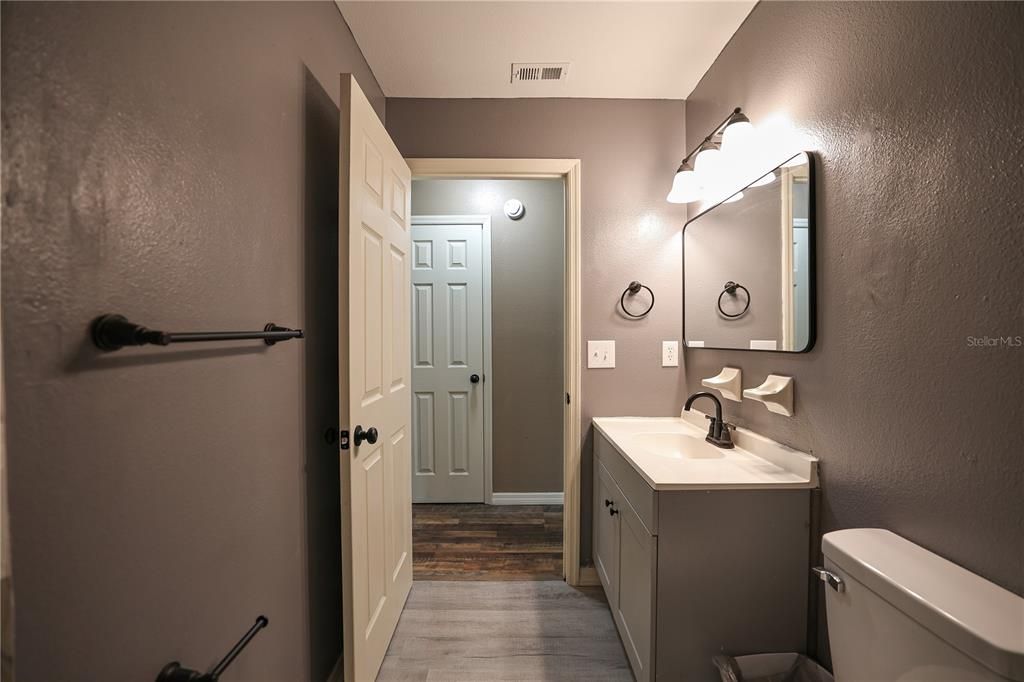 En Venta: $225,000 (2 camas, 1 baños, 1201 Pies cuadrados)