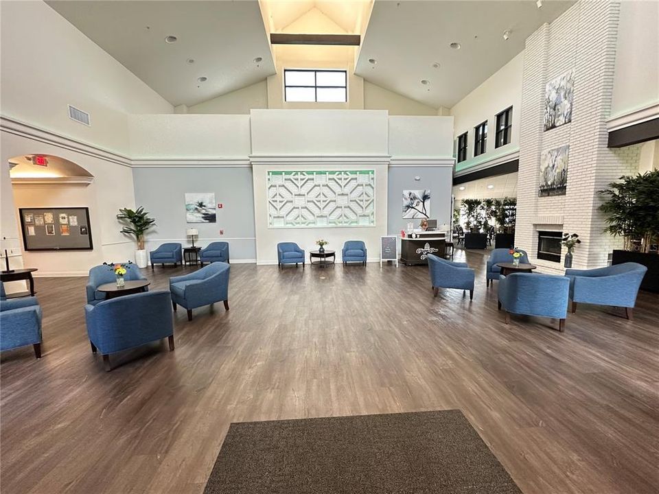 For Sale: $215,000 (2 beds, 2 baths, 1238 Square Feet)