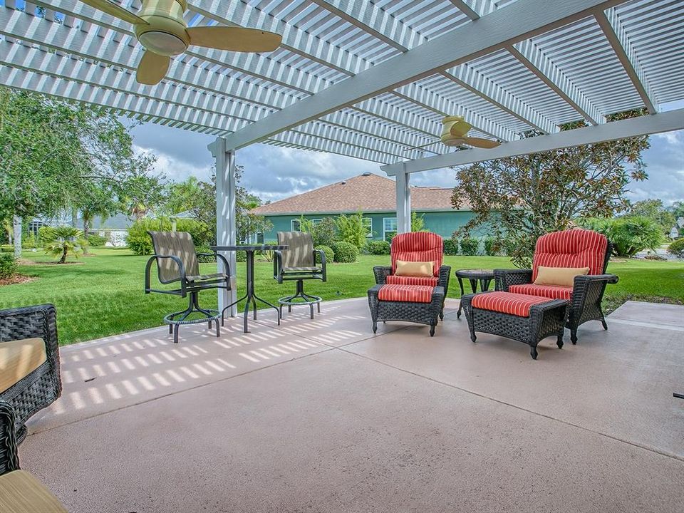 Activo con contrato: $496,000 (3 camas, 2 baños, 1953 Pies cuadrados)