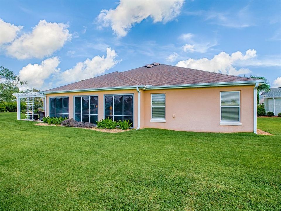 Activo con contrato: $496,000 (3 camas, 2 baños, 1953 Pies cuadrados)