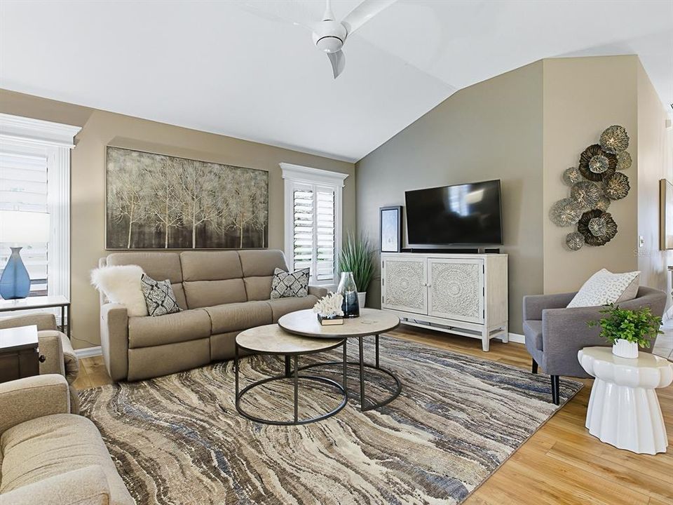 Activo con contrato: $496,000 (3 camas, 2 baños, 1953 Pies cuadrados)