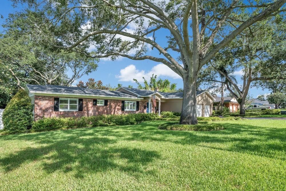 Active With Contract: $695,000 (3 beds, 2 baths, 2058 Square Feet)