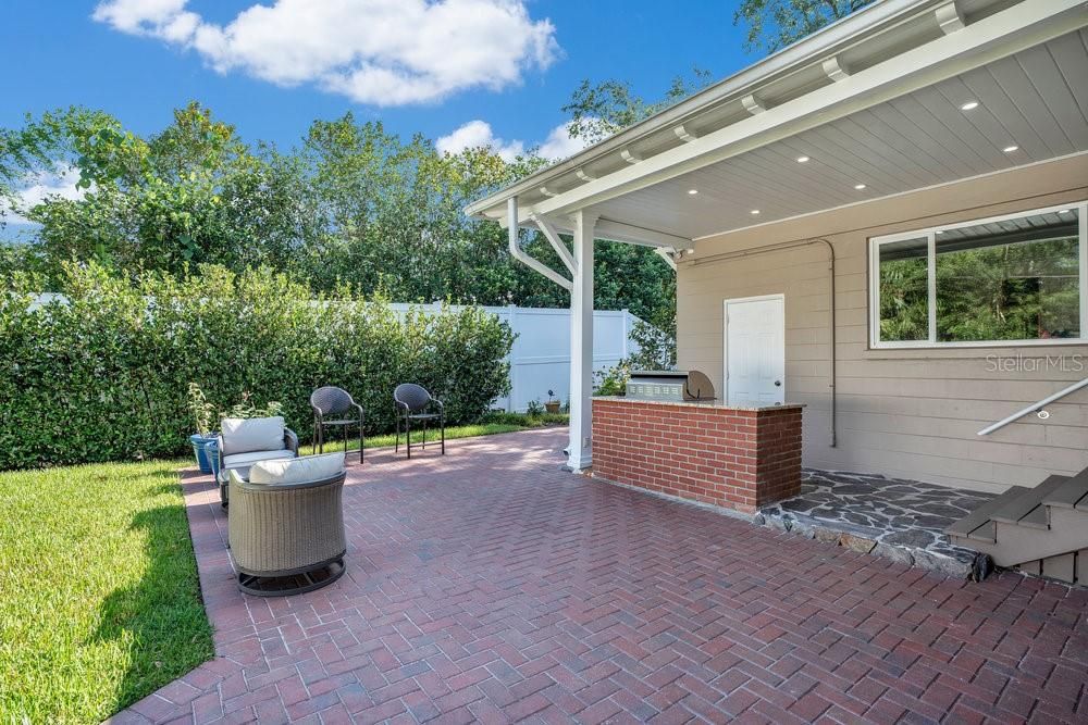 Active With Contract: $695,000 (3 beds, 2 baths, 2058 Square Feet)