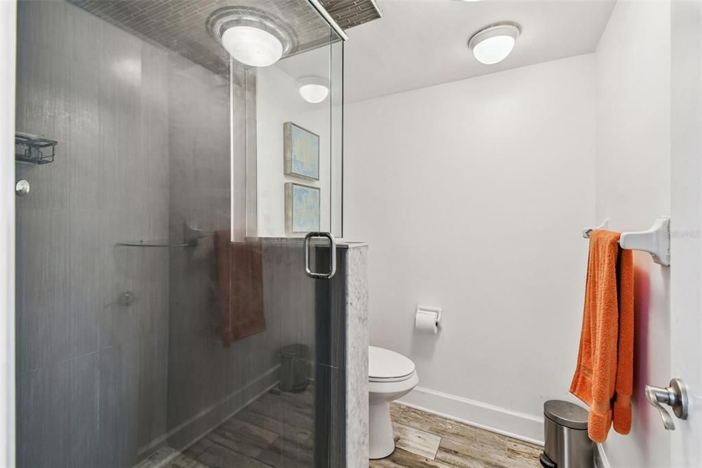 待售: $874,900 (2 贝兹, 2 浴室, 1420 平方英尺)