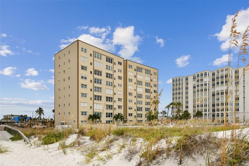 待售: $874,900 (2 贝兹, 2 浴室, 1420 平方英尺)