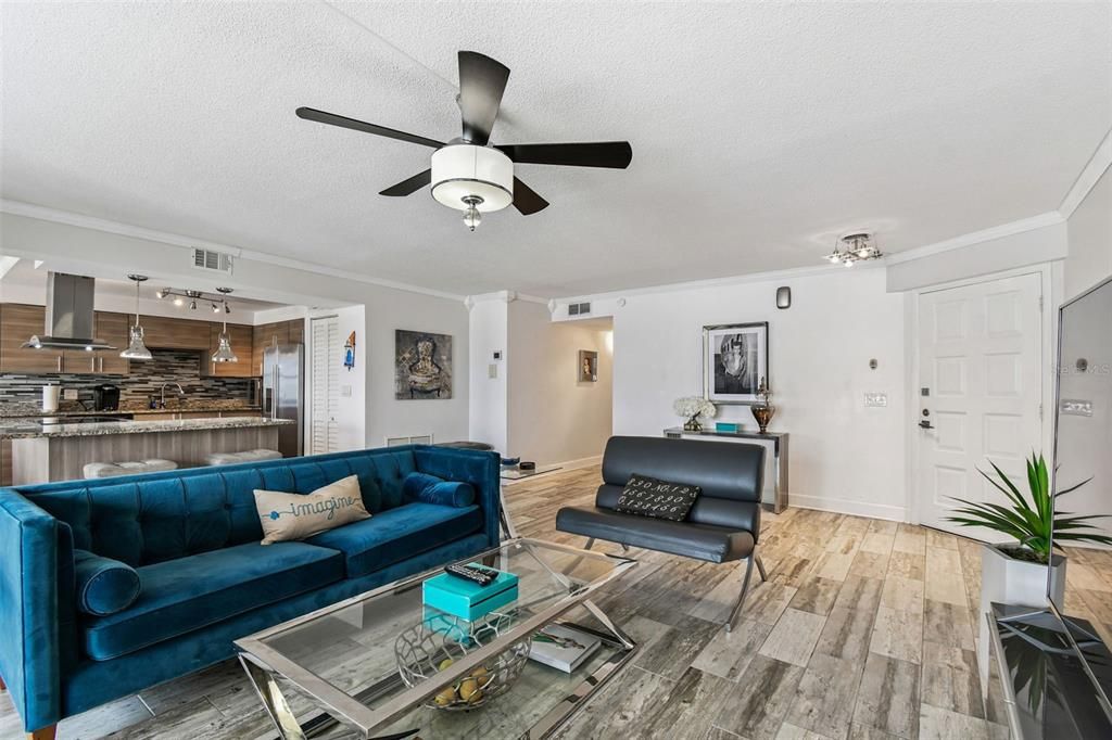 待售: $874,900 (2 贝兹, 2 浴室, 1420 平方英尺)