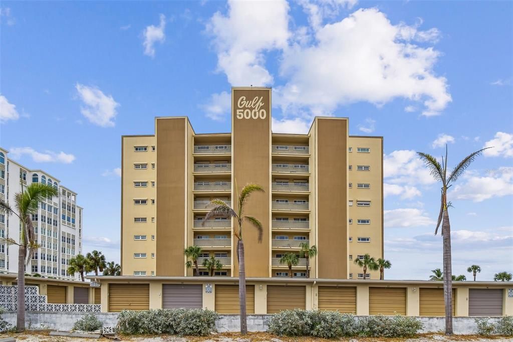 待售: $874,900 (2 贝兹, 2 浴室, 1420 平方英尺)